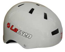 Шлем роликовый Larsen H5